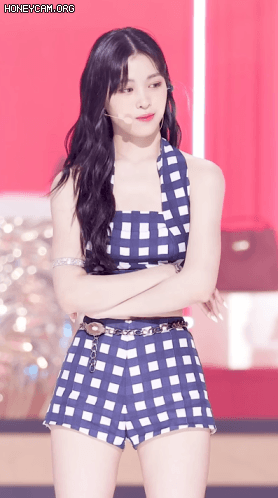 류진의 러너 스니커즈에는 감동이 있다.gif | 인스티즈