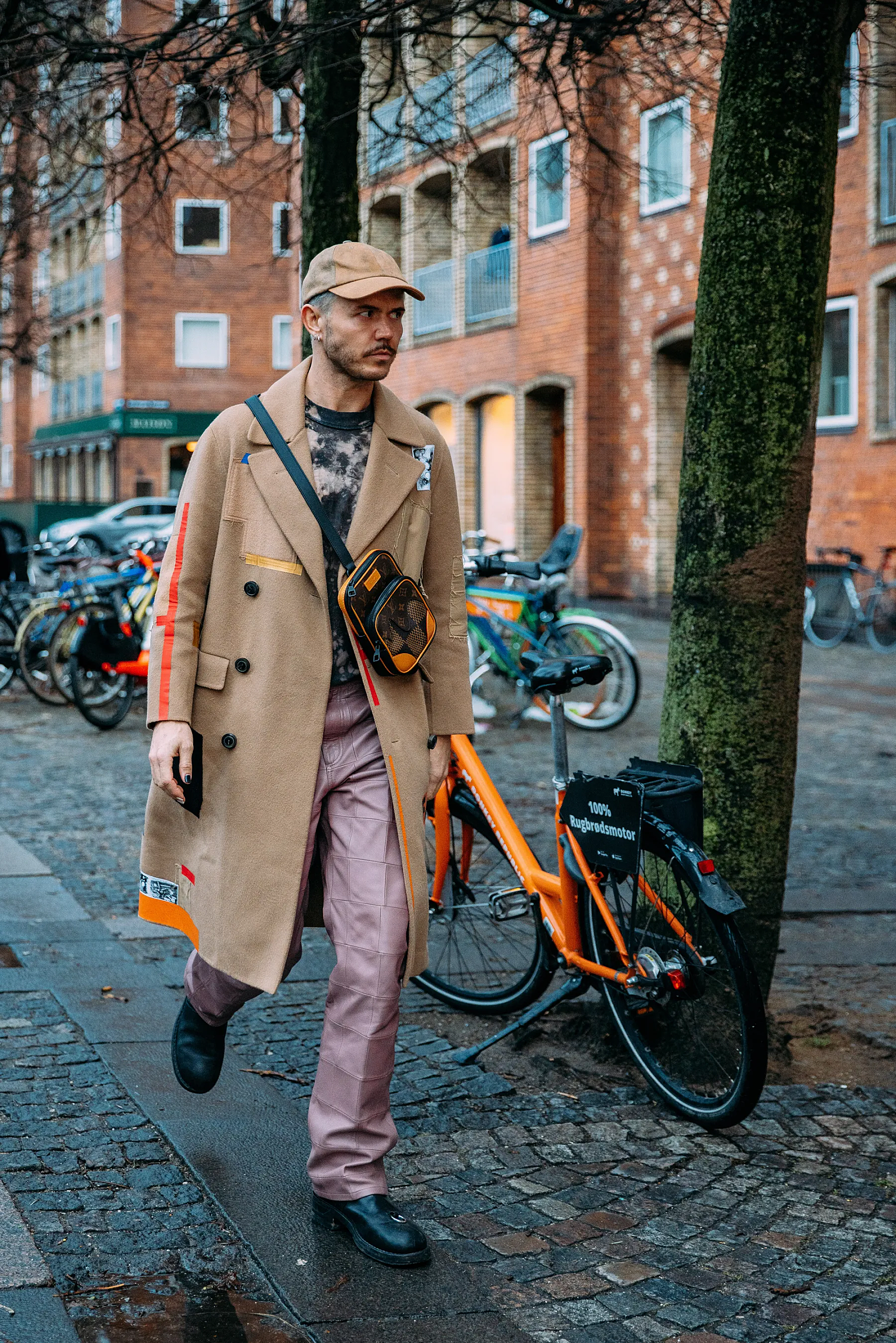 최근 몇년간 전세계 셀럽들이 꾸준하게 밀고있는 코트 코디방법 | 인스티즈