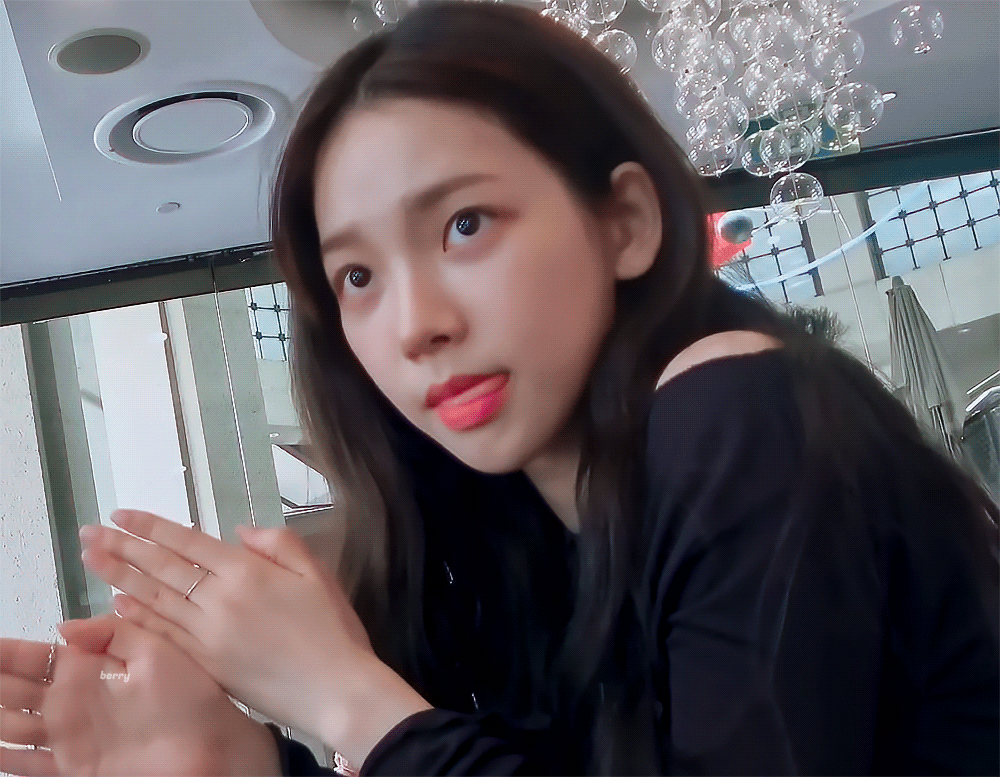 (스압)은근 귀여운 카리나.gif | 인스티즈