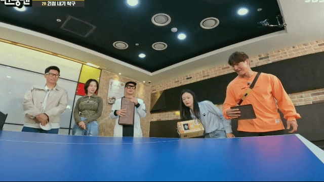 ?? : 운동 미션할 때 멤버들이 전소민 너무 안 껴주는거 같아요.jpgif | 인스티즈