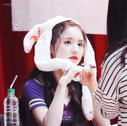 알만한 사람들은 예쁘다는거 다 알아서 아직도 모르는 님들도 예쁜거 알면 좋겠는 분 | 인스티즈