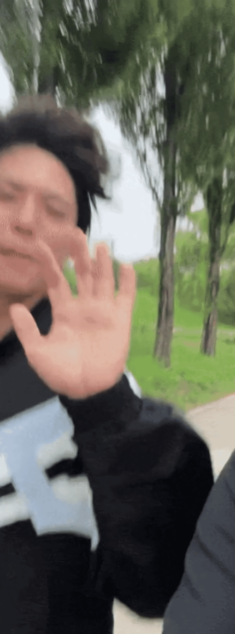 제일 못생겨질때 사진찍어달라요청받음gif | 인스티즈