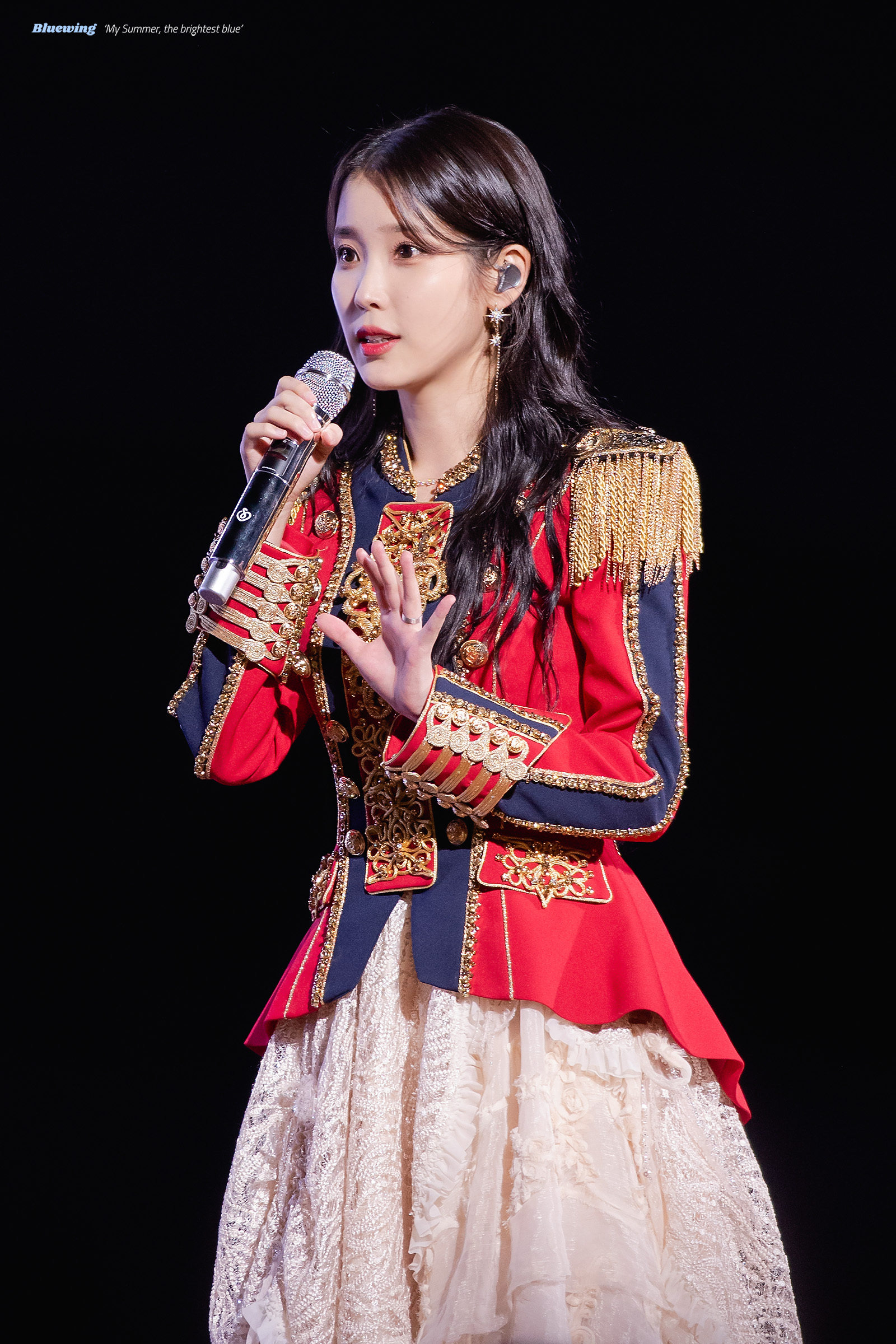 아이유:2022년에 콘서트 2번밖에 안했으니 내년에른 본격적으로 달린다! | 인스티즈