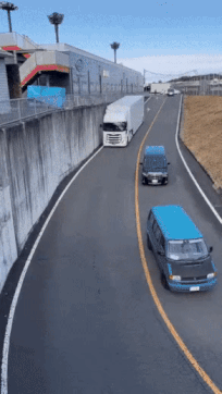 개쩌는 운전 실력 .gif | 인스티즈