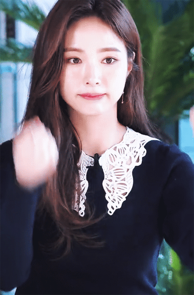 같은 옷입은 아이유, 신세경 | 인스티즈