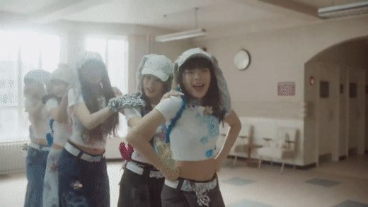 뉴진스 OMG 안무 표절 의혹 떳다... | 인스티즈