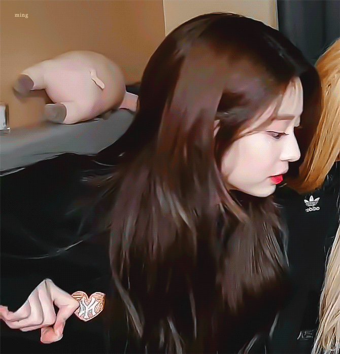 보스 아이즈원 민주.gif (스압,움짤 多) | 인스티즈