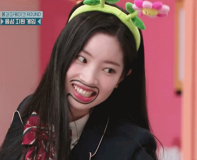 태연 대타로 놀토 나왓는데 내기져서 분장한 다현.gif | 인스티즈