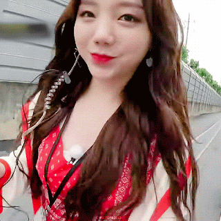 귀엽고 사랑스러운 덕후몰이상 여자아이돌들 .gif | 인스티즈