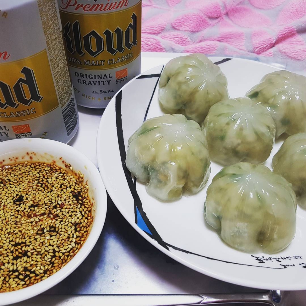 속이 투명하게 비치는 쫀득한 비비고 찰보리감자만두....jpg | 인스티즈