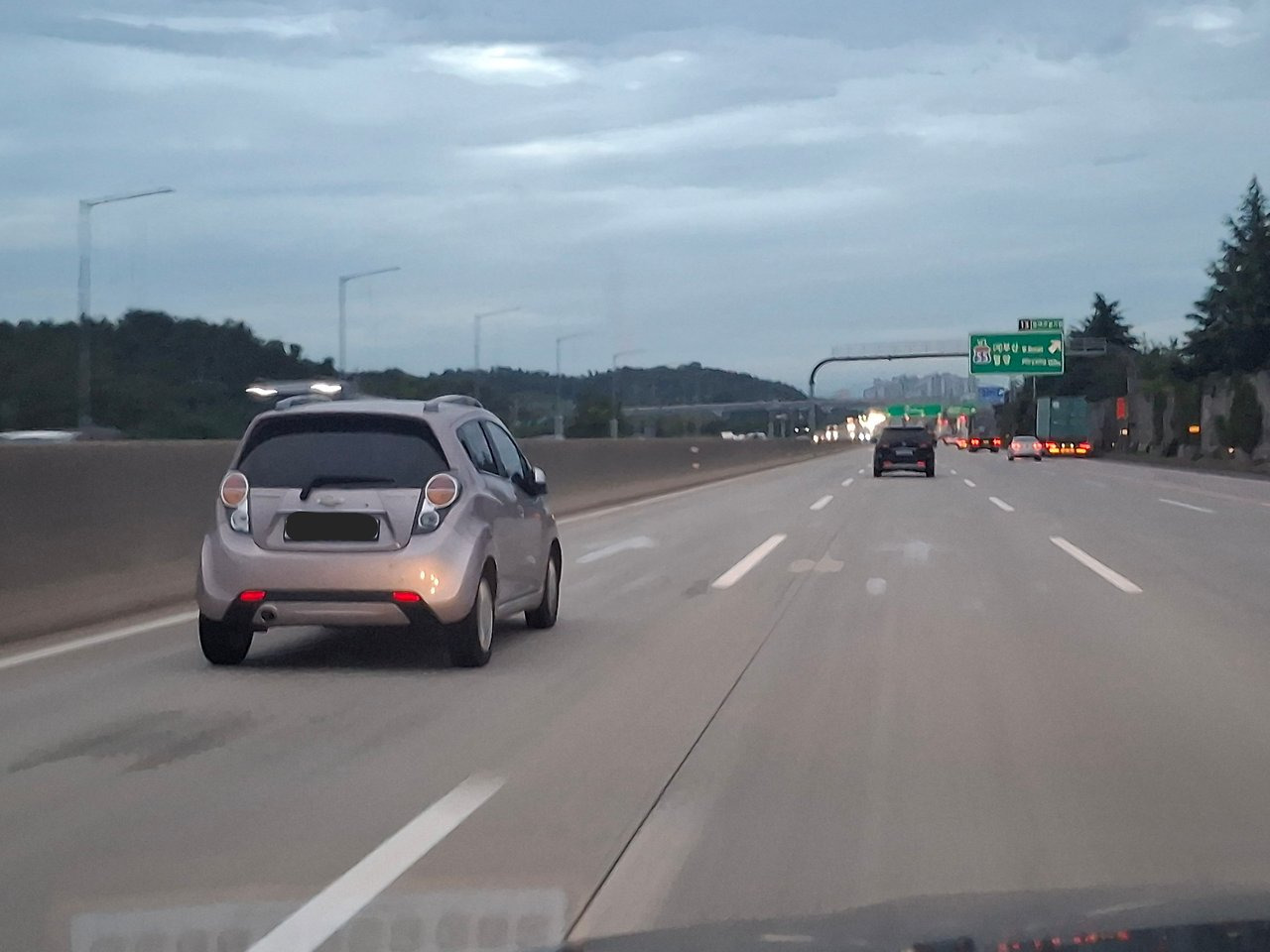 확고한 1차선 주행의지 | 인스티즈