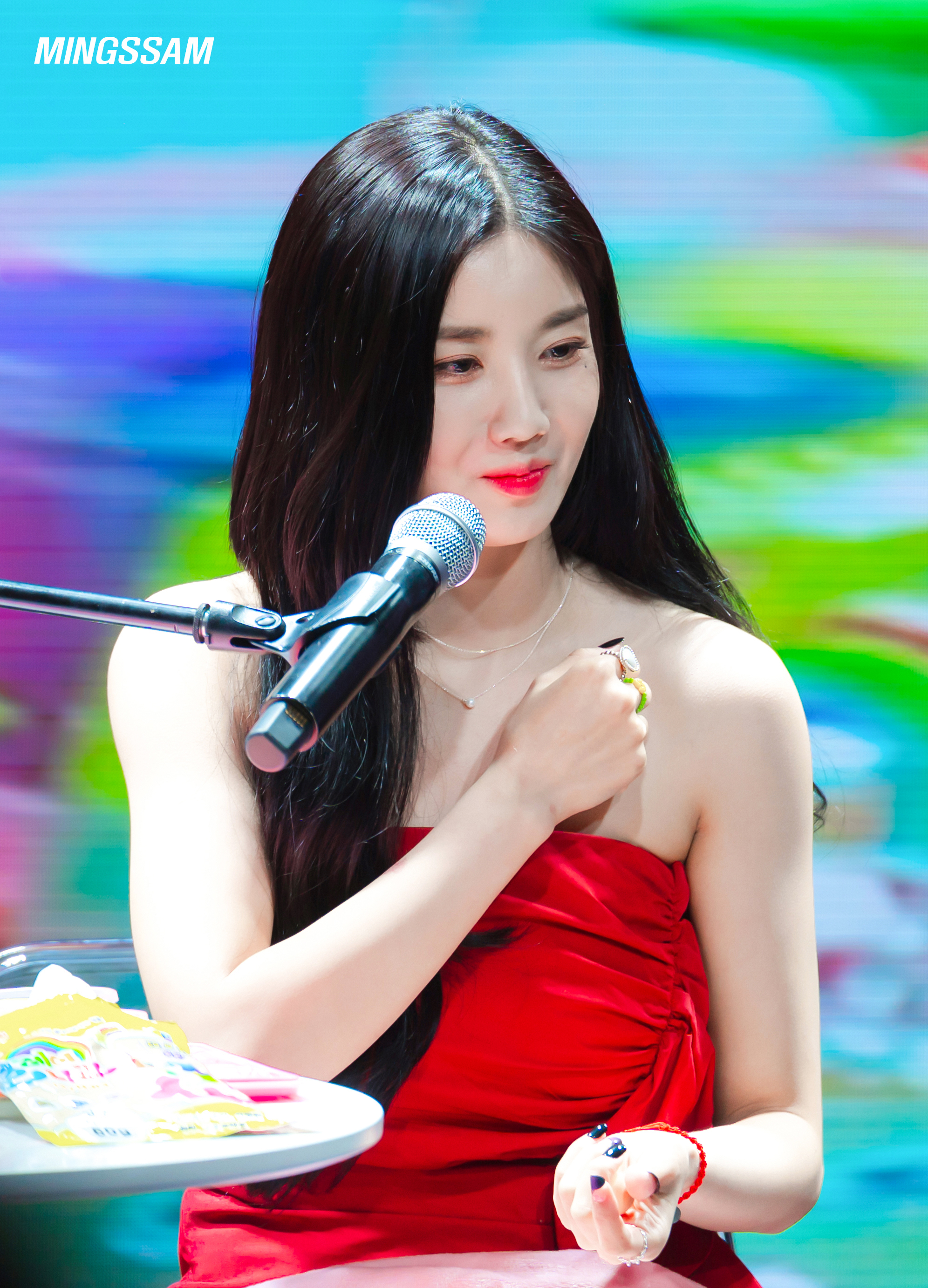(스압)더 예뻐진 최근 권은비.jpgif | 인스티즈