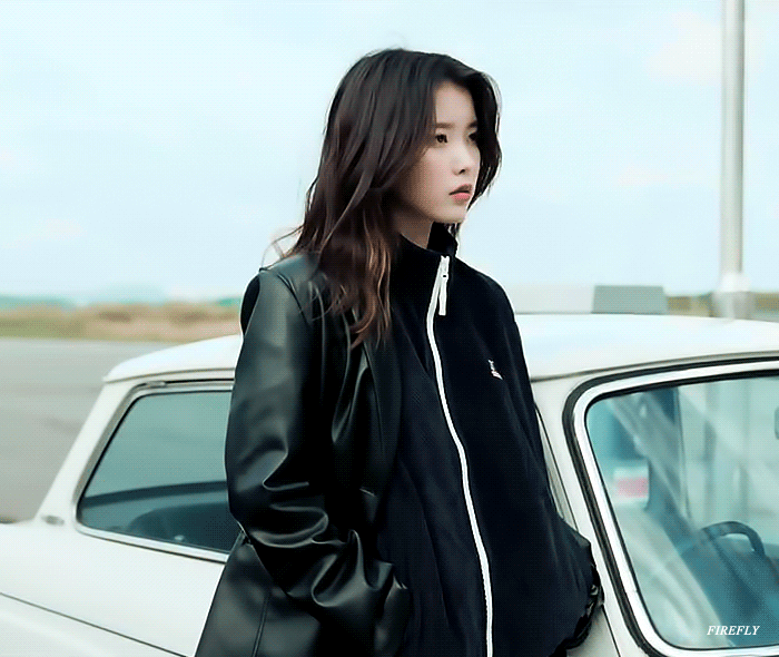 뉴발란스 아이유.gif | 인스티즈
