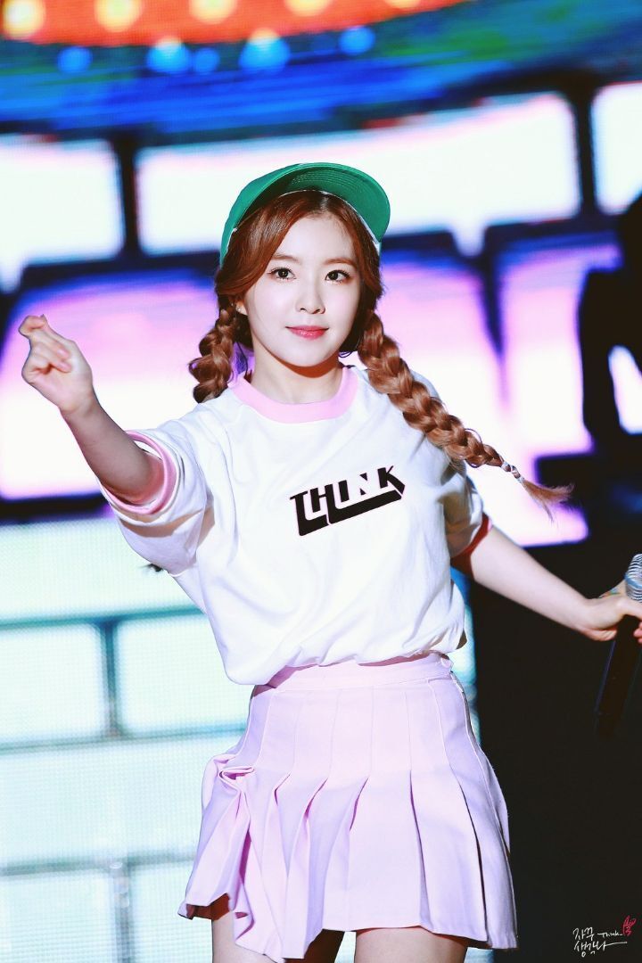 양갈래 트윈테일이 제일 잘 어울리는 여자 아이돌은? | 인스티즈