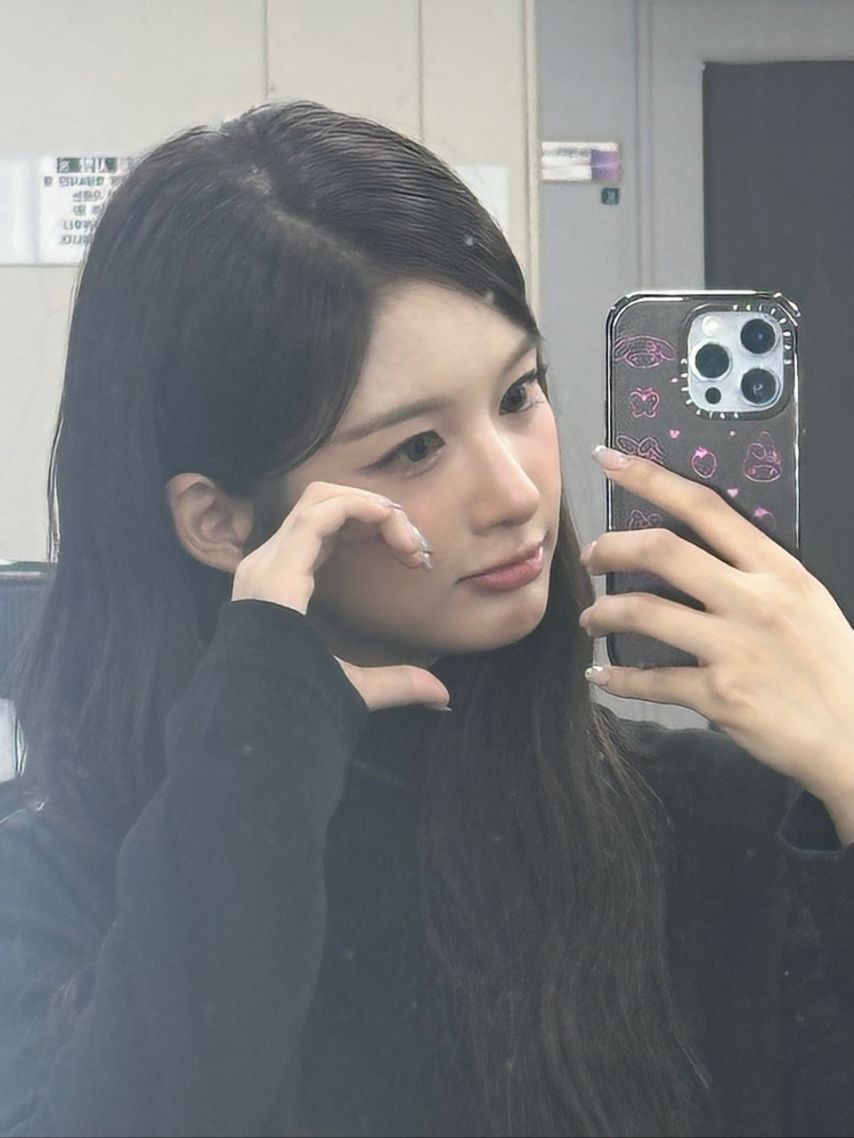 얼굴이 제법인 엔믹스 설윤 근황.jpg | 인스티즈