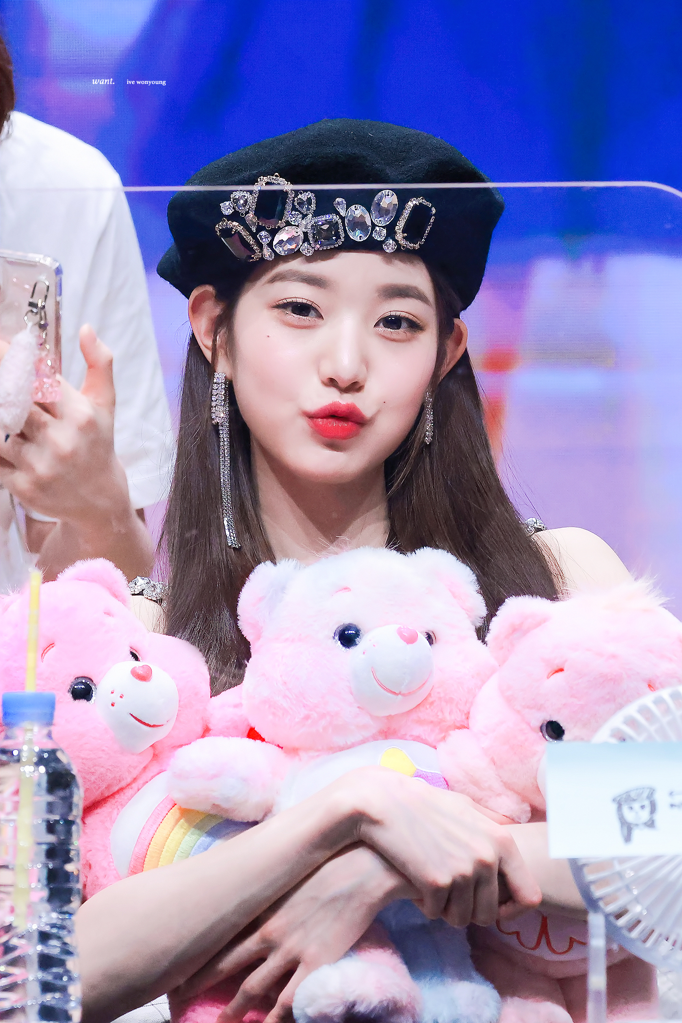 팬들 사이에서 비주얼 난리난 베레모 쓴 아이브 장원영.jpgif | 인스티즈