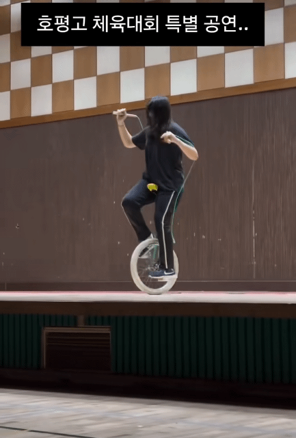 여고생 특별공연.gif | 인스티즈