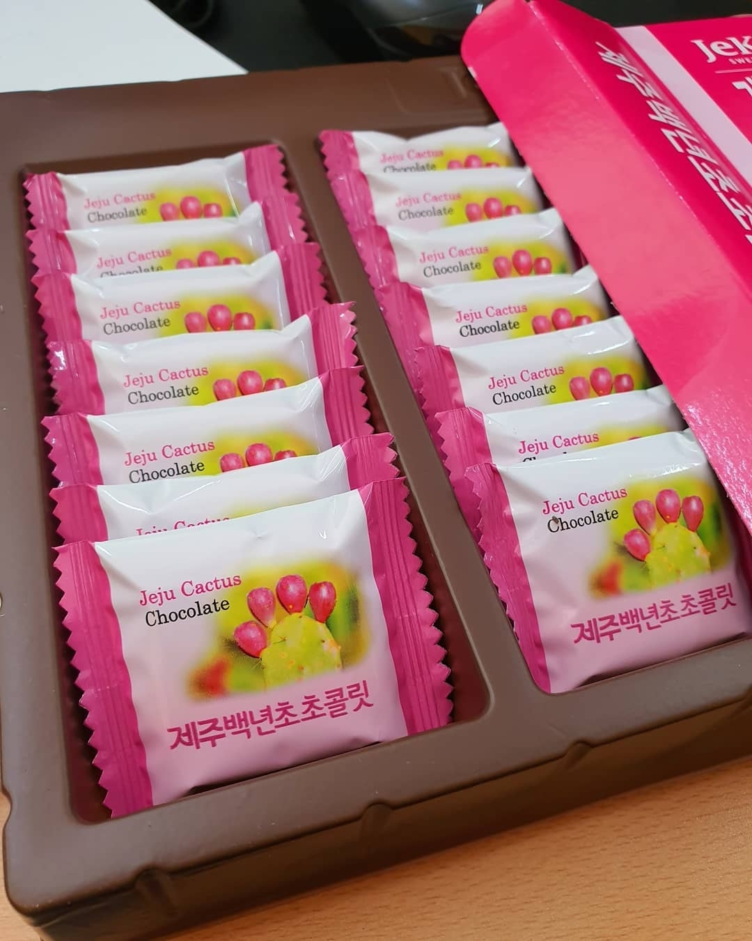 제주도 갖다온 사람이 무조건 들고오는 기념품........jpg | 인스티즈