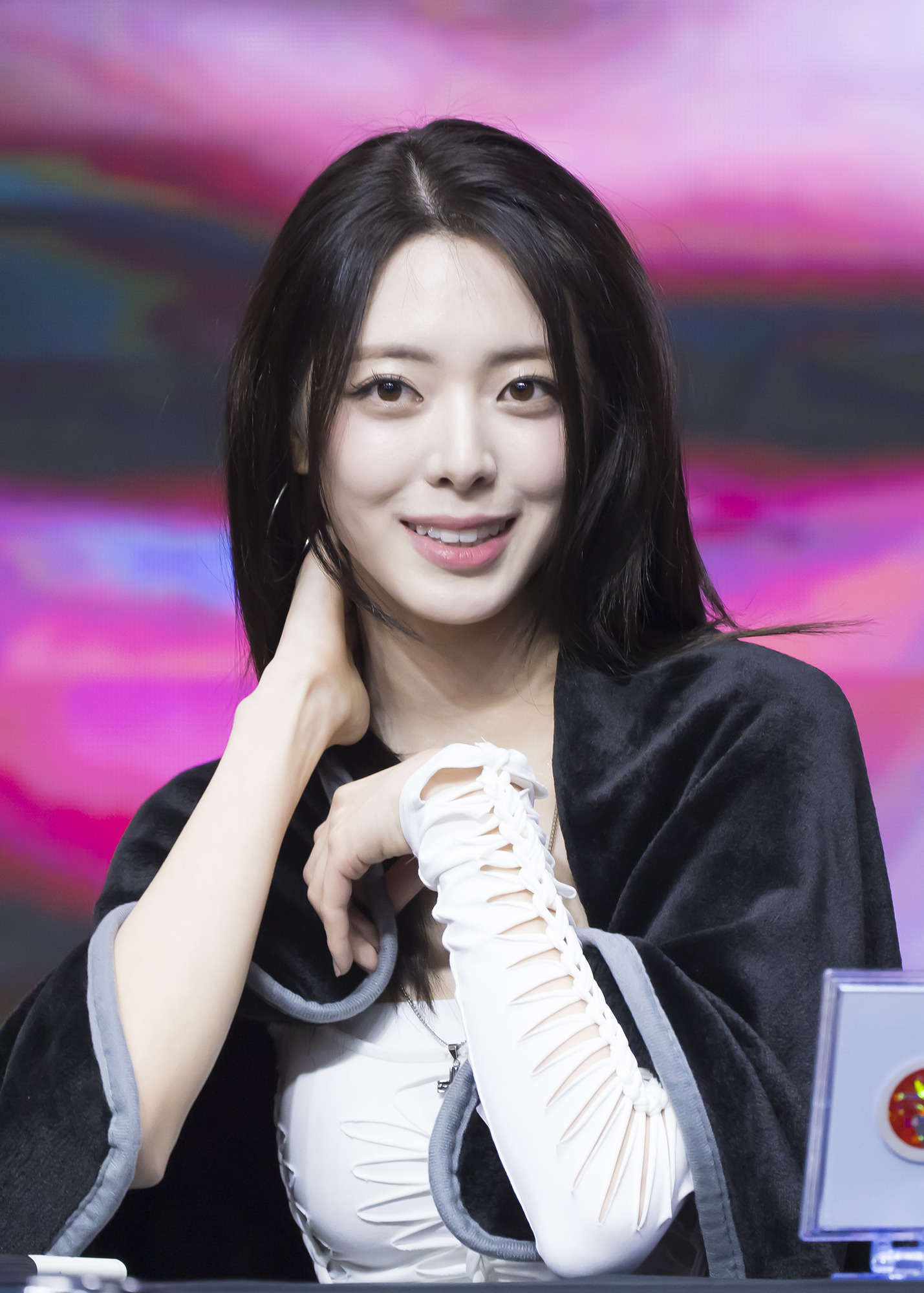 (스압)여자여자한 ITZY 유나.jpgif | 인스티즈