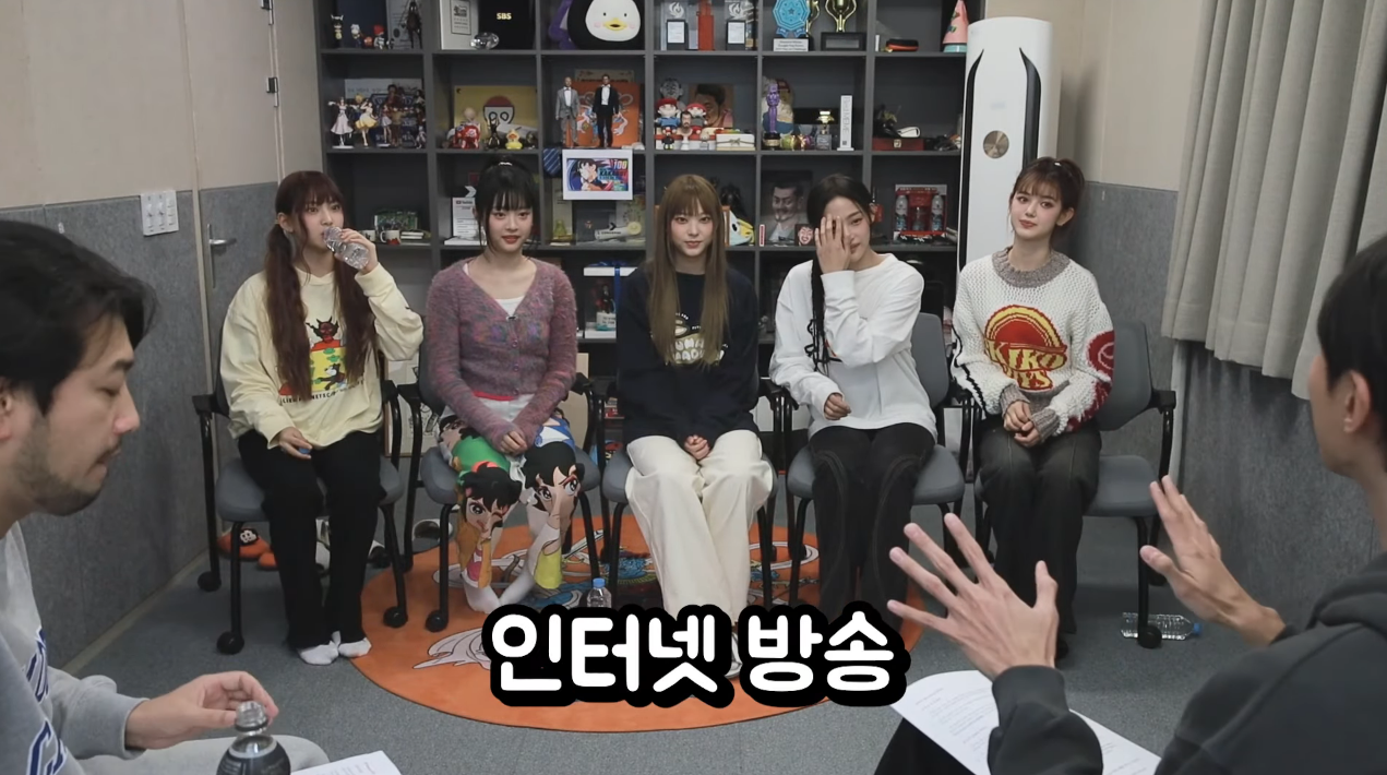 막내에게 현명한 모습 보여주는 뉴진스의 맏이 민지.jpg | 인스티즈