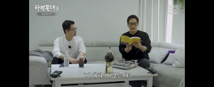 책쓴 저자가 자기책을 보지 못하는 이유 | 인스티즈