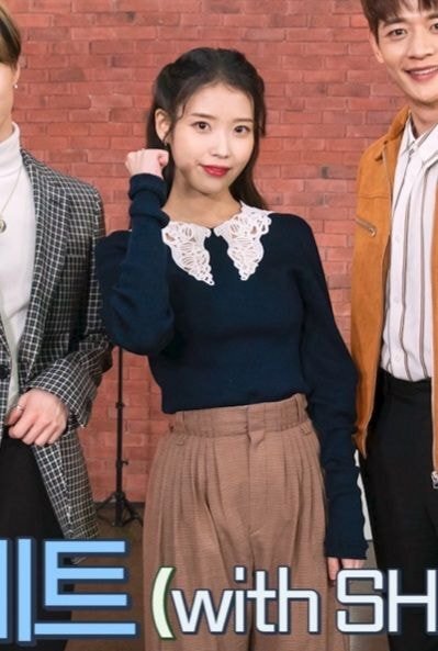 같은 옷입은 아이유, 신세경 | 인스티즈