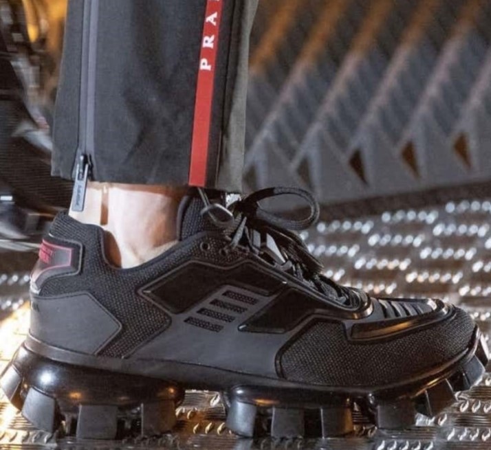 프라다 클라우드버스트 썬더 | 인스티즈