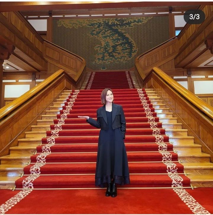 오늘자 개방된 청와대 대형 거미 출현 ㄷㄷ | 인스티즈