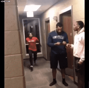 둘 중 더 간지나는 점프는? | 인스티즈