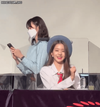 오늘 하루 힘들었던 팬에게 소갈비찜 먹으라는 아이브 장원영 | 인스티즈