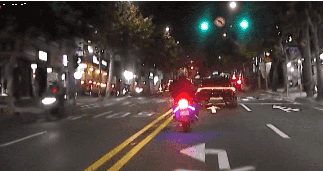 오토바이 사고.gif | 인스티즈