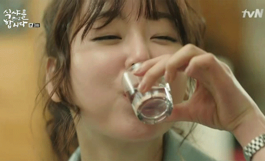 맛있게 잘 먹는 여자가 이상형이 되는 순간.gif | 인스티즈