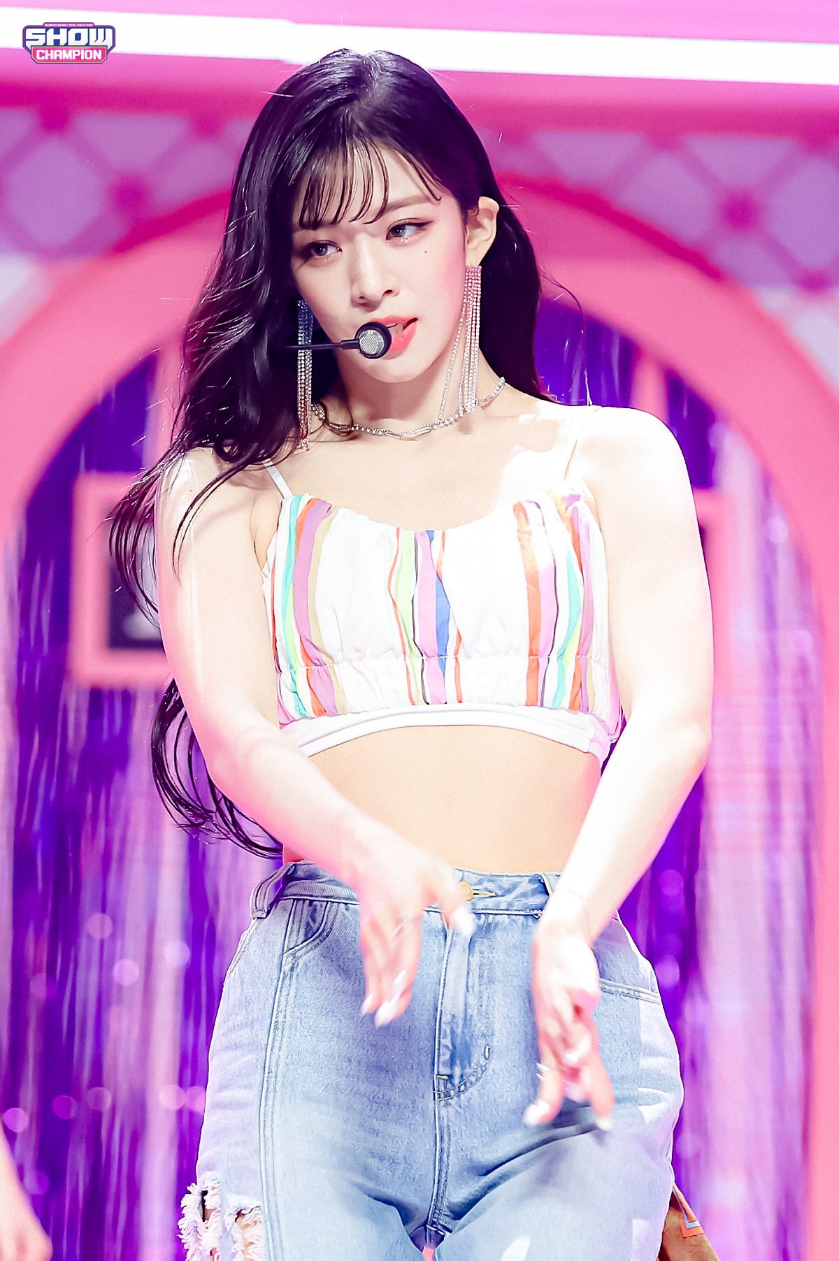 (스압)얼굴도 몸매도 이쁜 프로미스나인 이채영.jpgif | 인스티즈