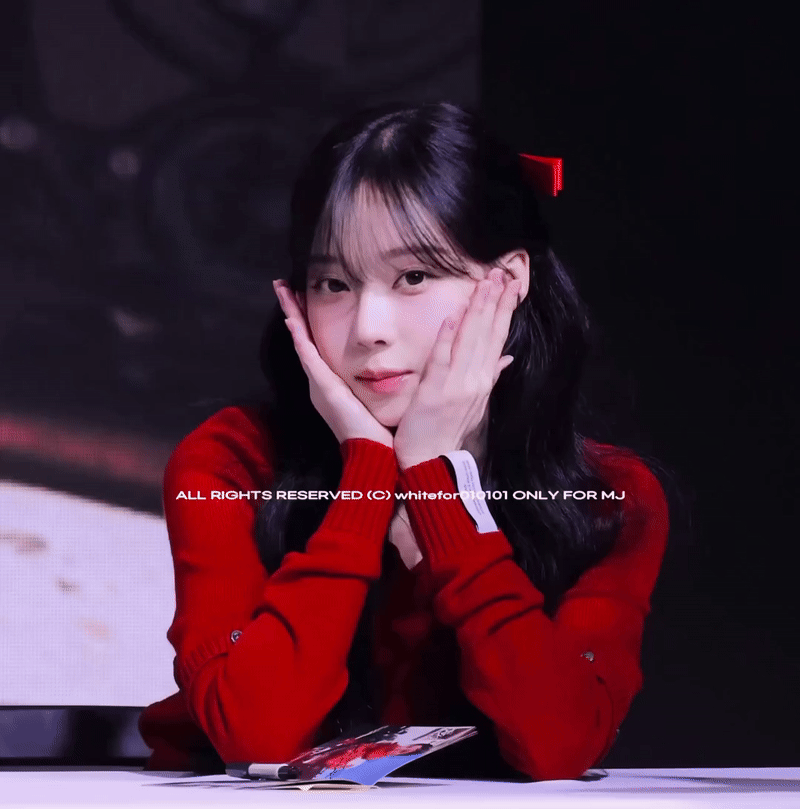 우는 팬들 울지 말라고 위로하는 윈터 | 인스티즈