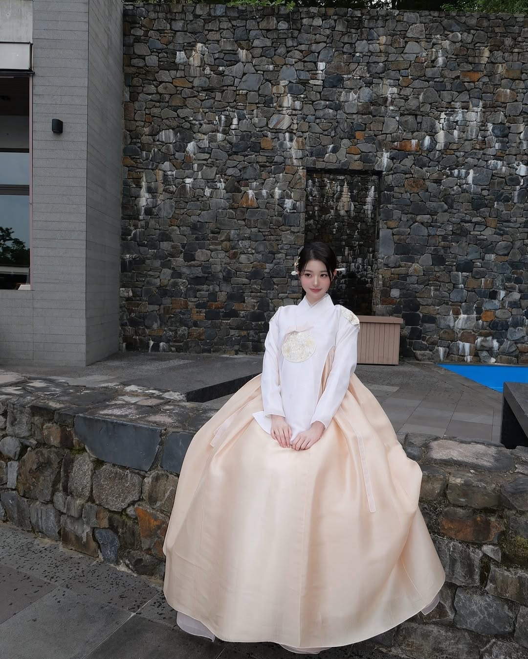 오늘자 한복입은 장원영 인스타그램.jpg | 인스티즈