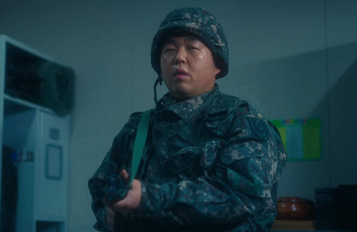 스포) D.P 모두가 충격받은 마지막 장면ㄷㄷㄷㄷ.jpg | 인스티즈