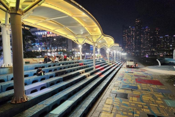 부산 수변공원 음주 전면금지 전 후.jpg | 인스티즈