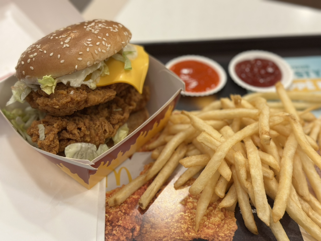 싱가포르의 더블 맥스파이시 - 자유게시판 ‥‥‥‥、 - 도탁스 (DOTAX)