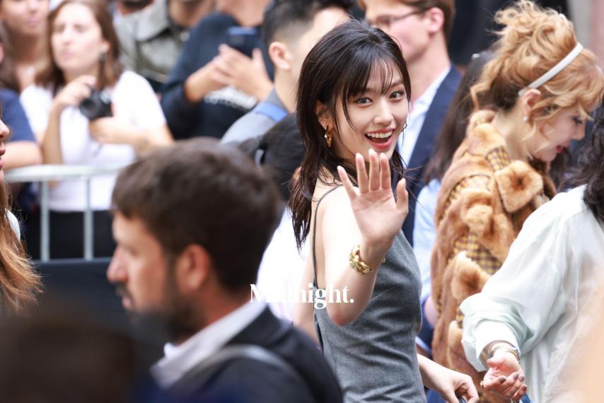 빛이나는 안유진.jpg | 인스티즈