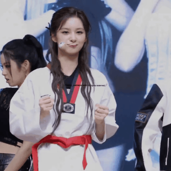 얼굴이 제법인 엔믹스 설윤 근황.jpg | 인스티즈