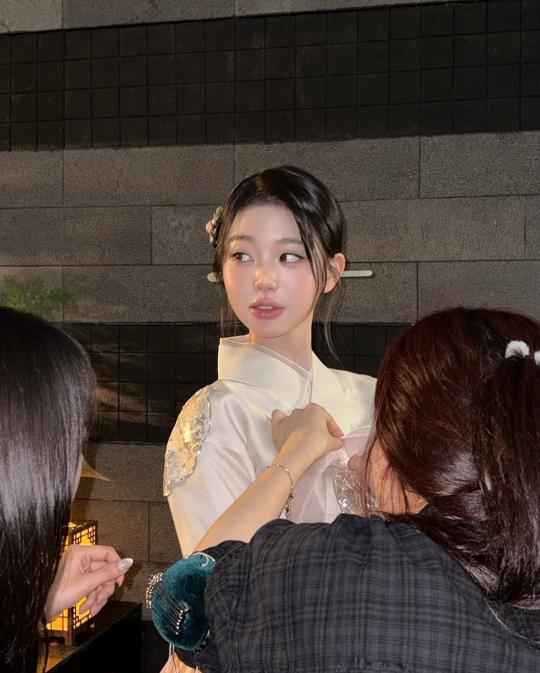 오늘자 한복입은 장원영 인스타그램.jpg | 인스티즈