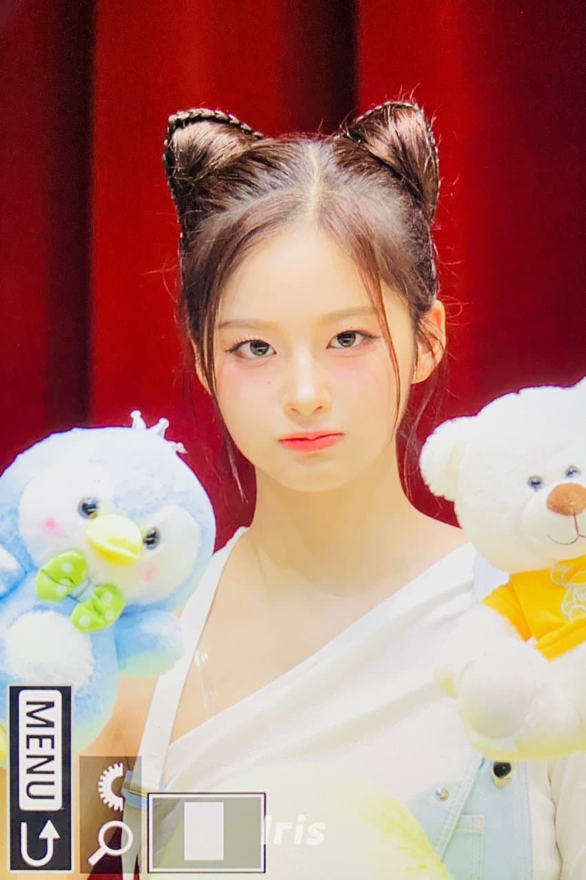 외모에 비수기가 없다는 설윤 얼굴.jpgif | 인스티즈