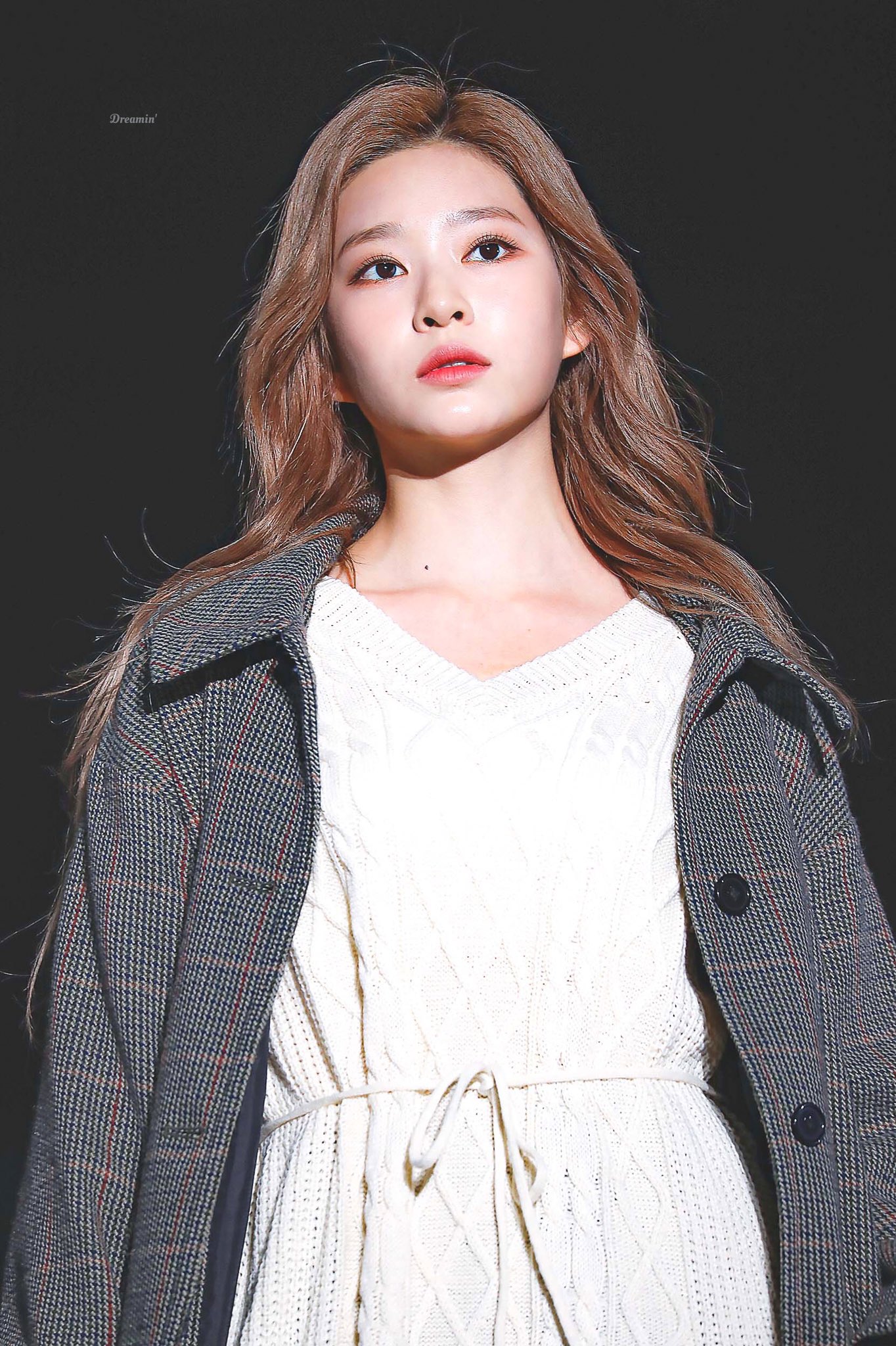 보스 아이즈원 민주.gif (스압,움짤 多) | 인스티즈
