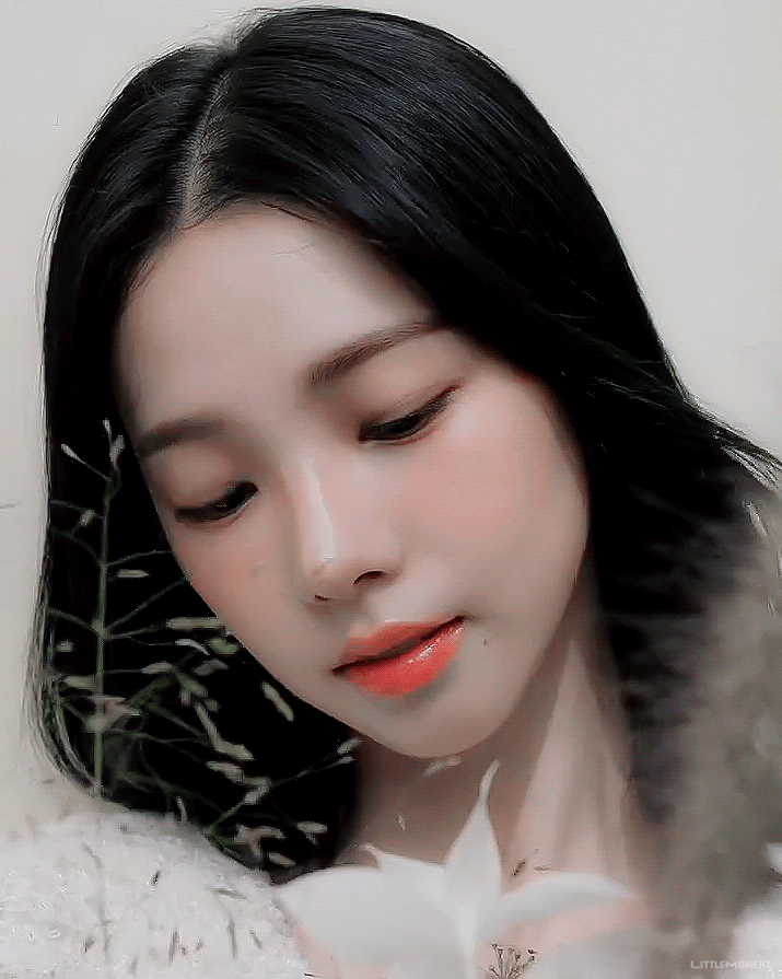 (스압)샤넬 뷰티 카리나 .gif | 인스티즈