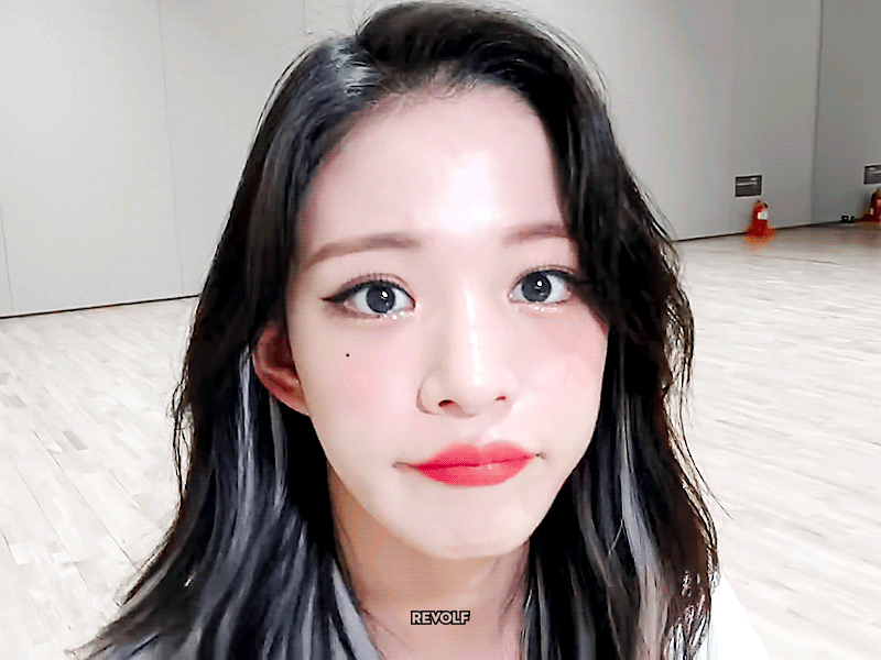 (스압)얼굴도 몸매도 이쁜 프로미스나인 이채영.jpgif | 인스티즈