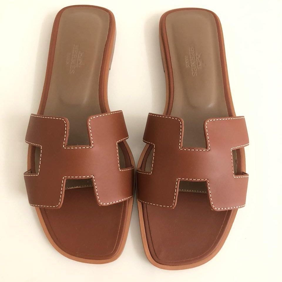 가격이 만만해서(?) 인기 많다는 에르메스 슬리퍼...jpg | 인스티즈