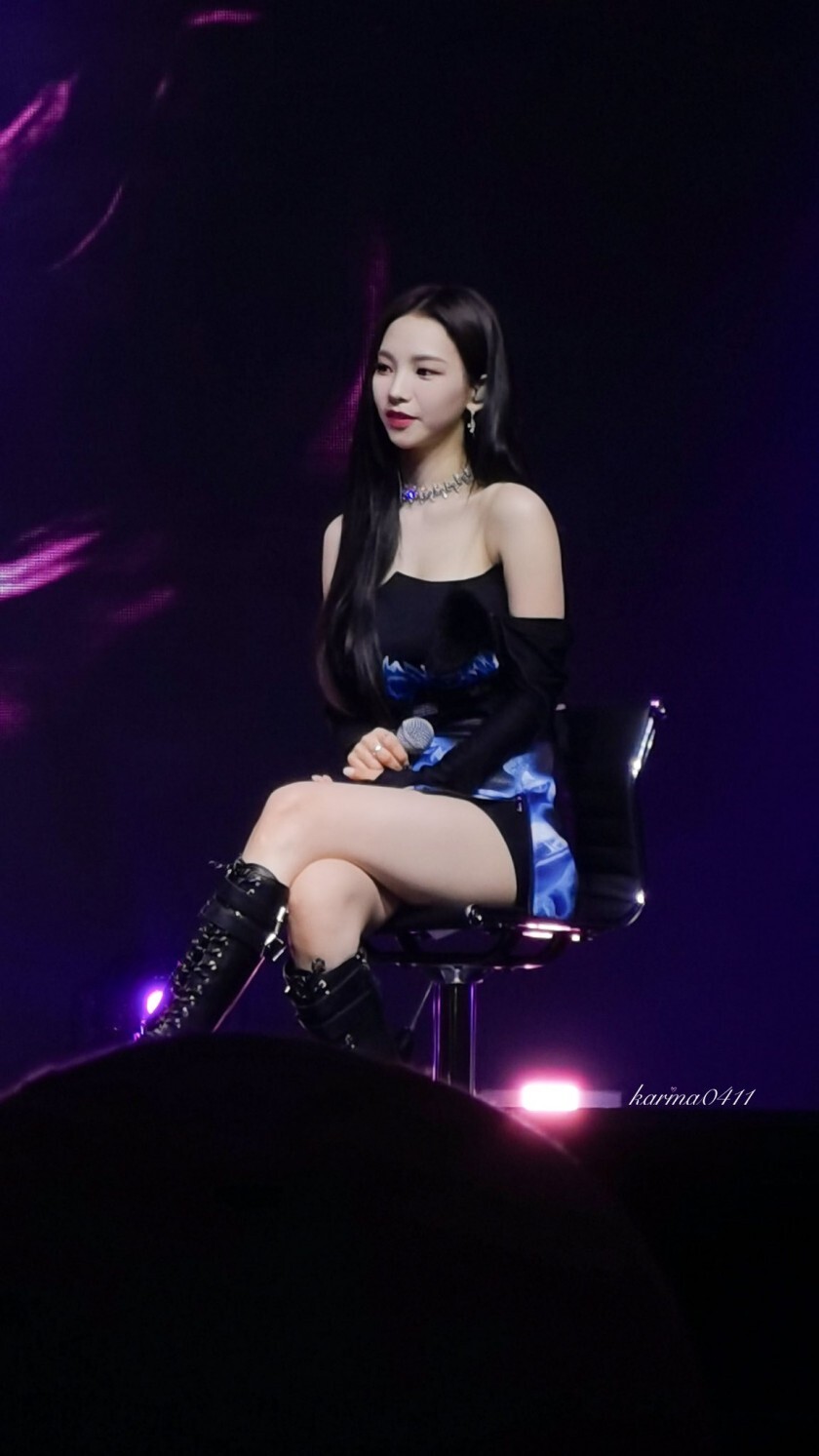 오프숄더 비주얼 에스파 카리나 .jpgif | 인스티즈