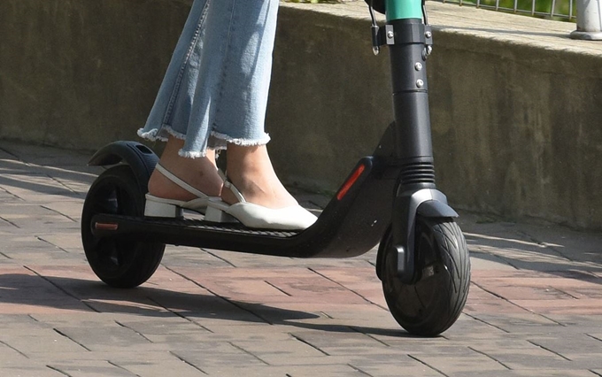 공유 전동킥보드의 치명적 허점 | 인스티즈