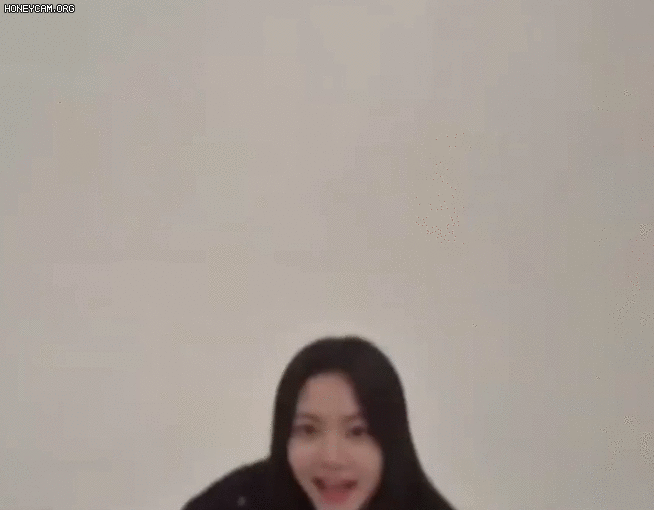 학폭 논란 멤버 나가리되고 뜨고있는 진짜 꼬부기상 아이돌 | 인스티즈