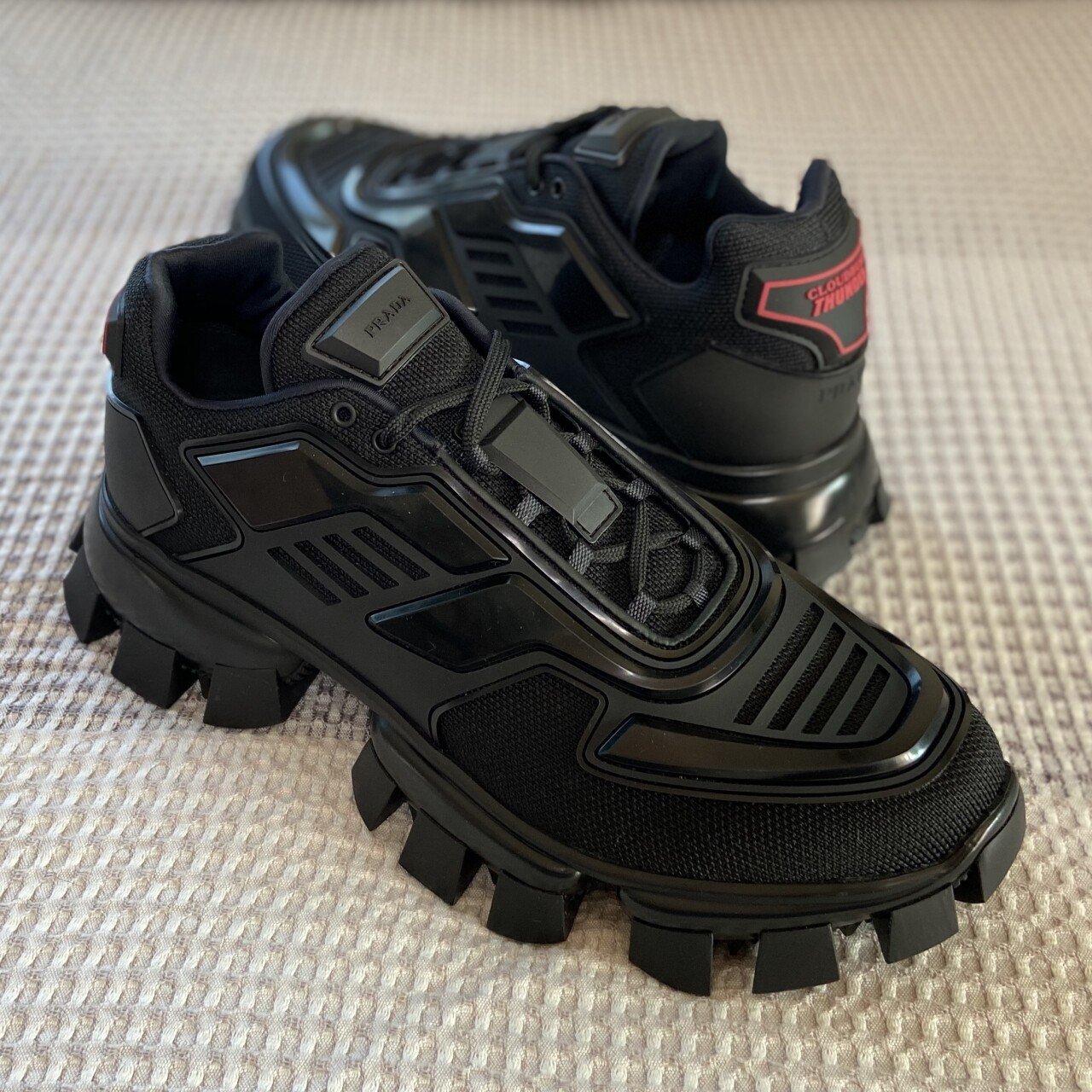 프라다 클라우드버스트 썬더 | 인스티즈